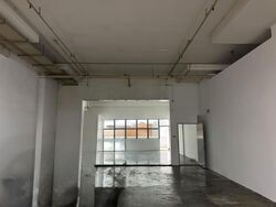 First Centre (D19), Factory #630567851